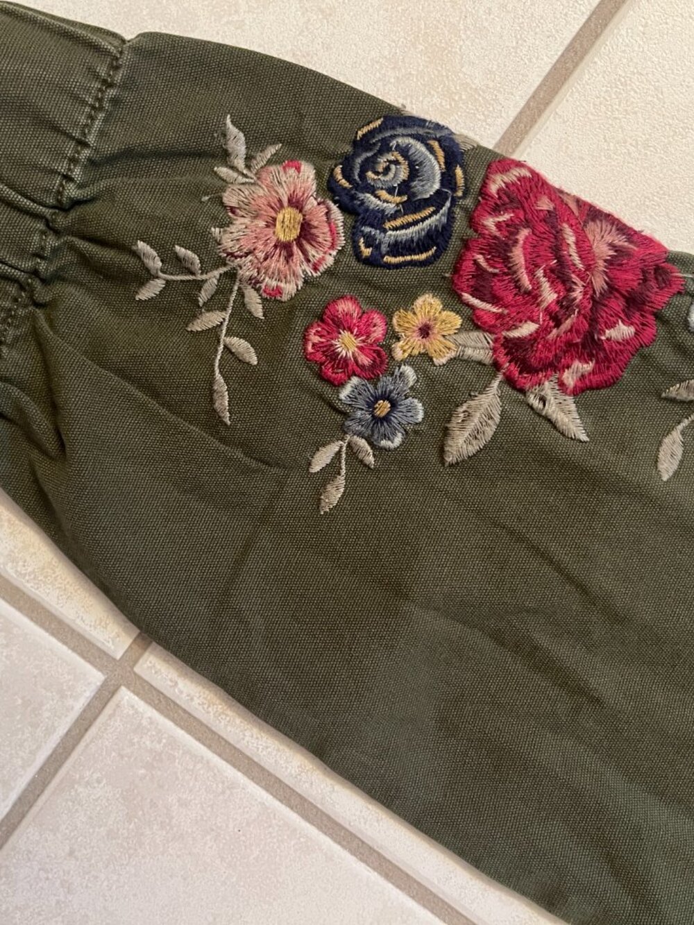 Driftwood Olive Green Floral Embroidered NWT Utility Jacket, Size: L - Picture 5 of 13